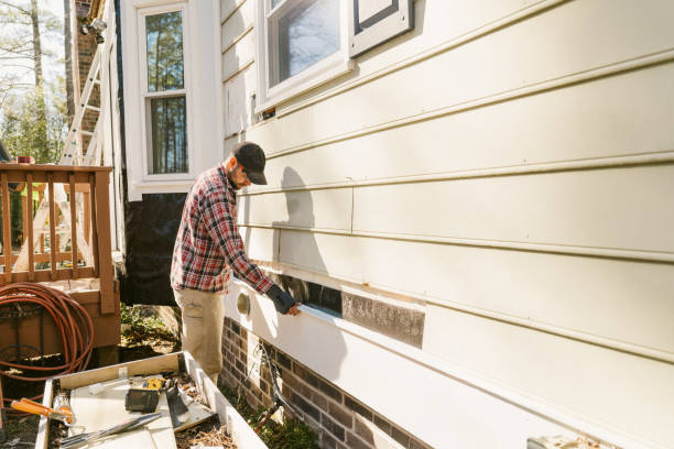 Trusted Emergency Siding Repair service in Hutchinson, MN - Creative Siding